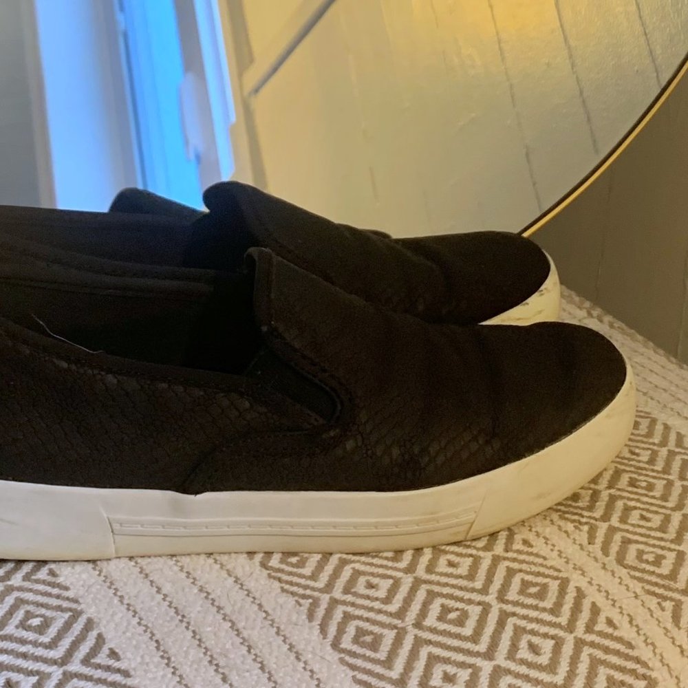 Women's black shoes 8.5